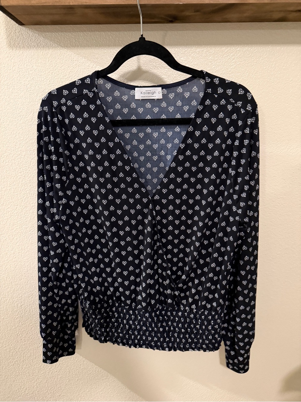 Kaileigh Black Floral-Print V-Neck Long Sleeve Top